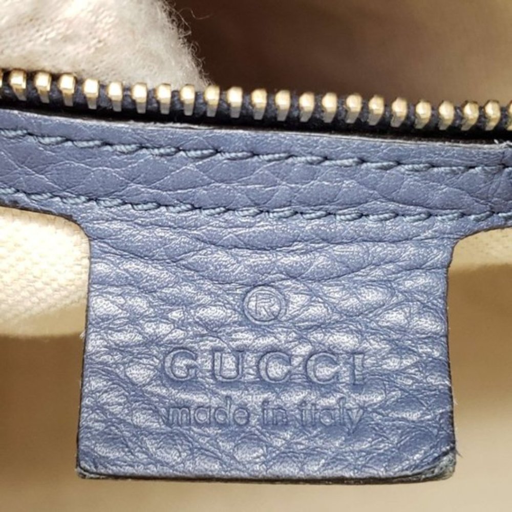 Authentic Gucci Canvas Vintage Medium CrossbodyBag - Picture 12 of 15